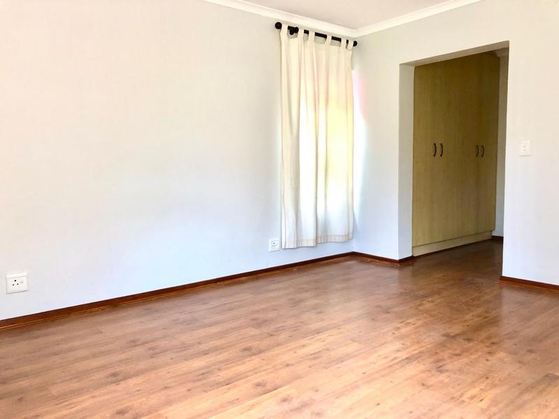 4 Bedroom Property for Sale in Hemel en Aarde Estate Western Cape